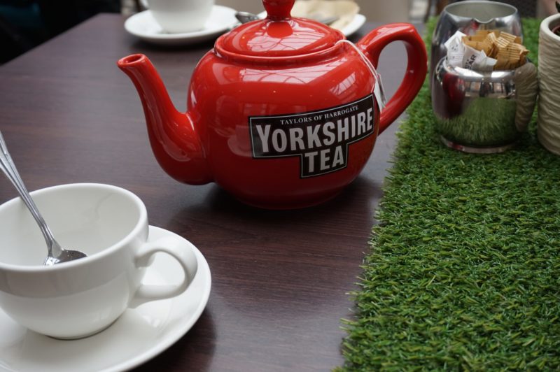 Yorkshire Picnic at Doubletree by Hilton, York #yorkshirepicnic #afternoontea #yorkshireafternoontea #york #doubletreebyhilton #hilton #york #yorkshire #afternoonteayork #familyfriendlyyork #familyfriendlyafternoontea #yorkshiretea #propertea #properbrew