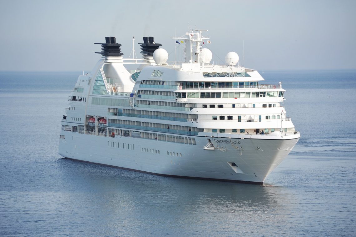 Family Luxury Cruise Cruise Liner